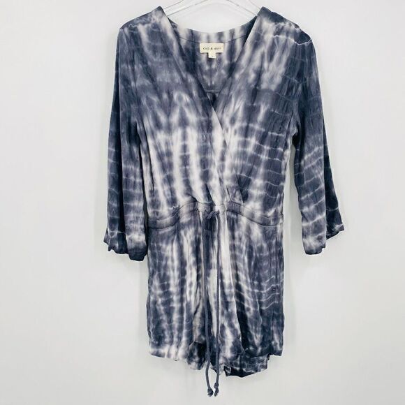Anthropologie Cloth & Stone Size Small Gray & White Tie Dye 3/4 Sleeve Romper - Picture 2 of 10